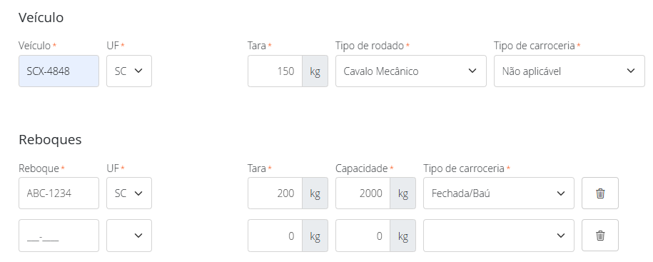 Seção Reboques exibida logo abaixo dos dados do veículo quando o tipo de rodado é Cavalo Mecânico